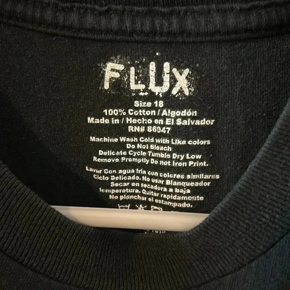 Boys size 18, black red white and rock and roll T-shirt - Picture 3 of 4